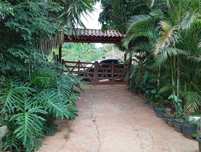 Chacara Proximo Da Cidade,Casa Sede,Poço Proprio,Permuta Por Imovel Na Zona SuL De Moc..
