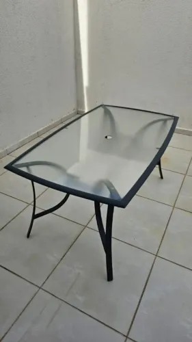 Vendo Mesa de Vidro 0,90X1,50 em Excelente Estado
