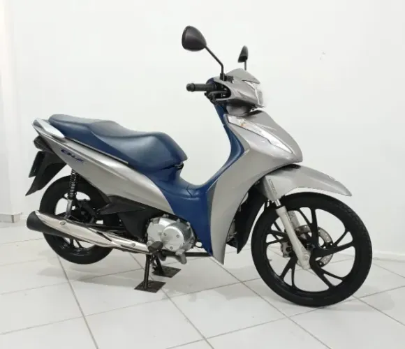 Honda Biz 125! Ano 2020! Apenas 12 mil km! Linda Moto! Financiamos e aceitamos trocas
