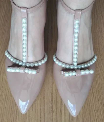 Sapato NOVO, lindo e sofisticado com Pérolas nº39