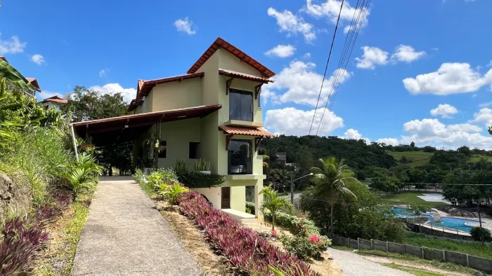 Casa em Chã Grande condomínio fechado 