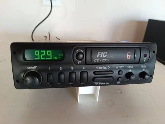 Rádio toca fitas FIC CS 2002 mod. Volksline 
