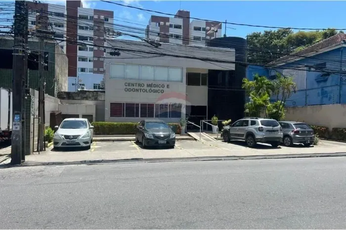 Vendo Excelente Sala Comercial em Casa Amarela, Estrada do Arraial, Recife-PE.