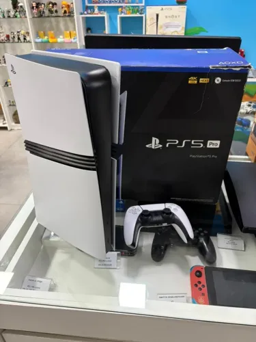 Ps5 pro seminovo com garantia unico donoooo 3 meses de garantia