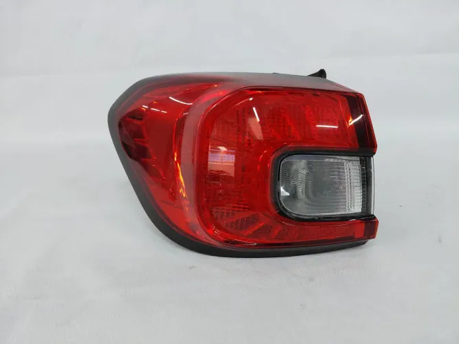 Lanterna traseira Fiat Argo esquerda  PRODUTO ORIGINAL NOVO 