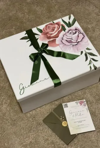Caixa personalizada para vestido de noiva