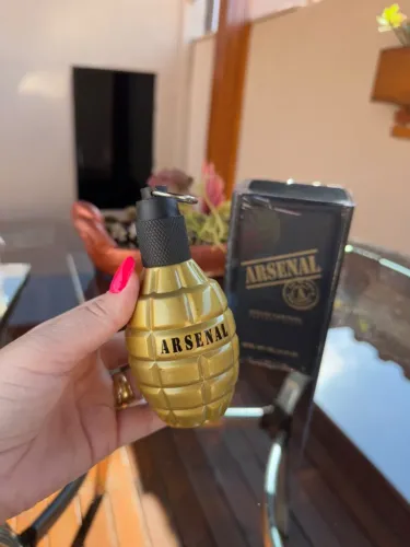 Perfume Masculino Arsenal Gold 100ML Original e lacrado