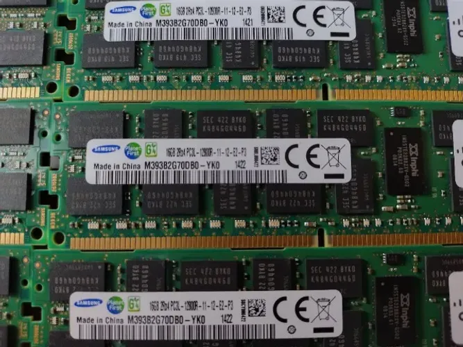   Memoria Samsung Servidor 16gb Ddr3l 1600 Ecc Rdimm M393b2g70db0-yk0 Aceito Trocas   