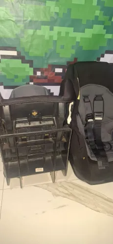 Vendo duas cadeirinhas Nani, em perfeito estado de conservação! 400 reais as duas.