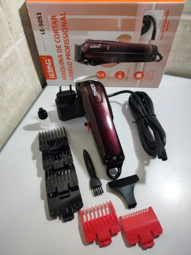 Máquina de Cortar Cabelo Profissional Lelong LE-5051