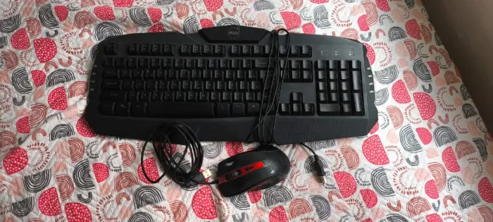 Kit Teclado e Mouse gamer Usado SOMENTE RETIRADA [GOVERNADOR VALADARES]