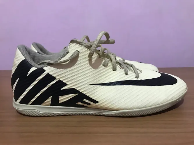 Chuteira de futsal Nike Mercurial original tamanho 40 