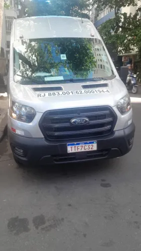 Locação de Vans para Turismo e Eventos