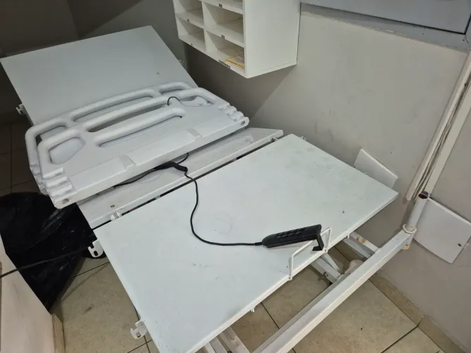 Cama para acamado elétrica