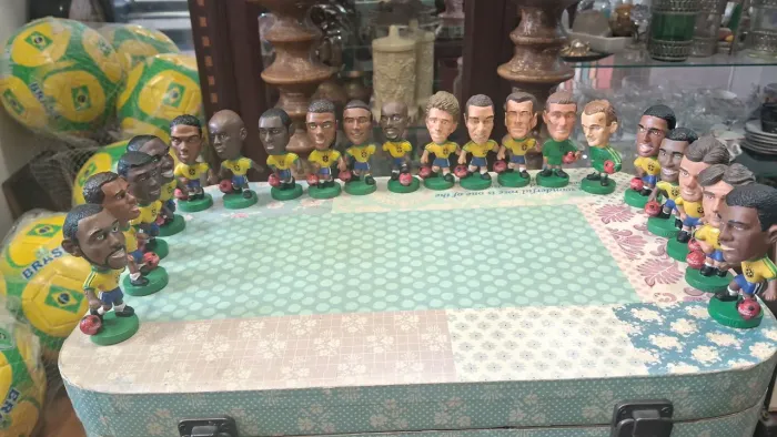 Mini Craques Coleção 20 bonecos ou 25 reais cada 