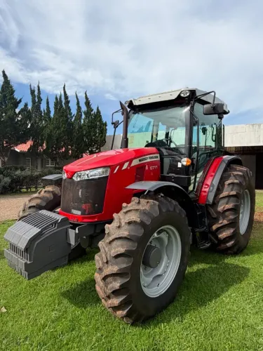 Trator Massey Ferguson 6711 2024