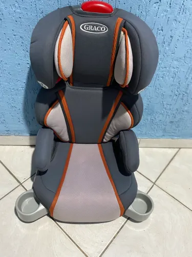 Cadeirinha infantil para carro Graco está em perfeito estado