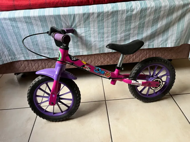 Bicicleta de equilíbrio (sem pedal)