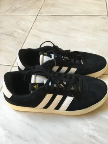 Tênis adidas original seminovo $100 pra hoje