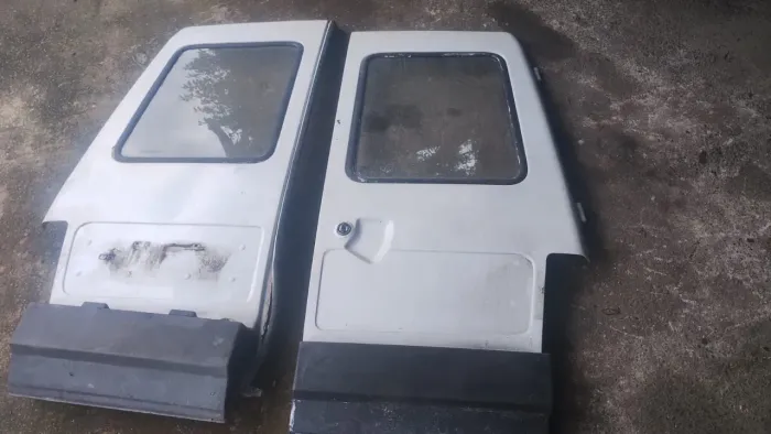 Duas portas da tampa traseira Fiorino 96