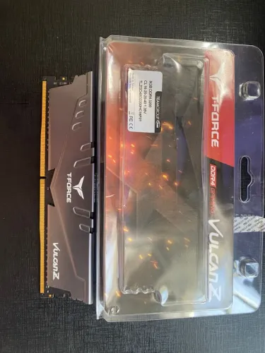 MEMÓRIA RAM 8GB DDR4 3200MHZ T-FORCE