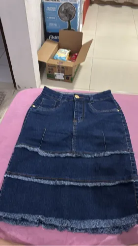 Saia mídi seminova tamanho 40 (forma pequena) veste 36/38