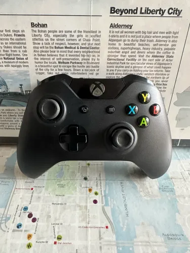 Controle Xbox One semi novo