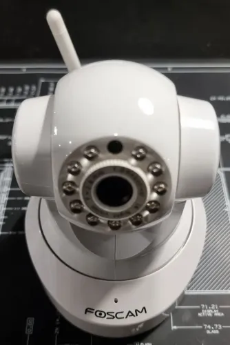 Câmera IP Wireless LAN Foscam FI9816P HD Pan/Tilt
