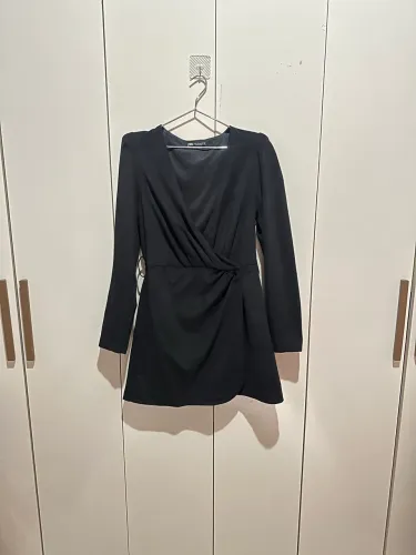Vestido preto Zara P