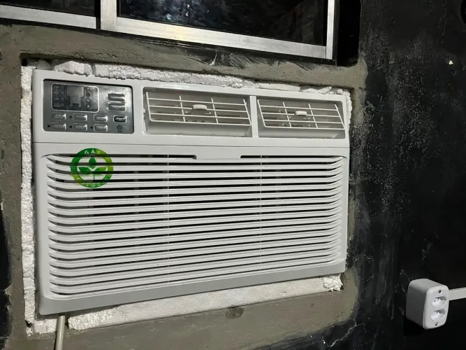 AR-CONDICIONADO DE JANELA