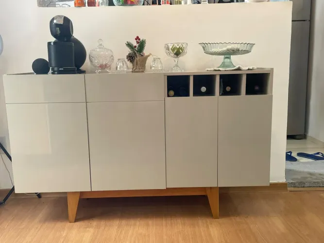 Buffet aparador com adega