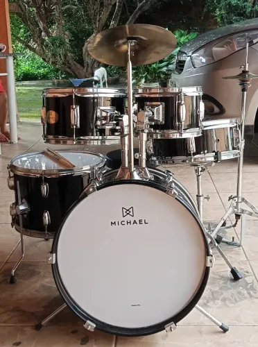 Bateria infantil Michael.
