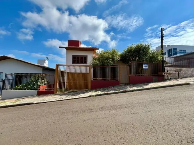 Casa para aluguel no Universitário em Chapecó