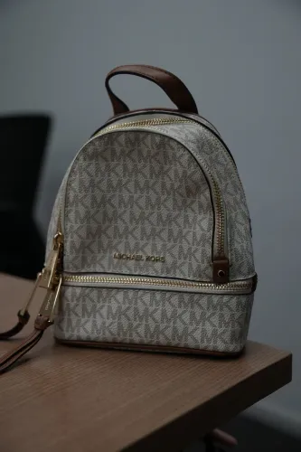 Mochila Michael Kors Rhea Mini Vanilla