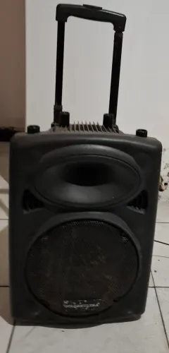 Caixa de som amplificada potente