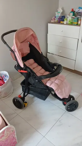 Vende-se carrinho de bebê seminovo