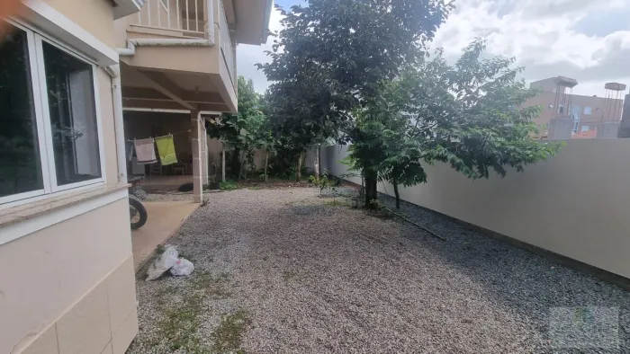 Casa Padrão a venda no bairro Carianos Florianópolis SC.