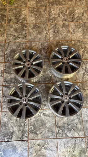 Vende-se Conjunto de rodas originais do Civic G9 13/14