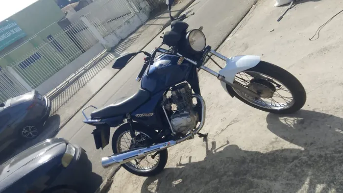 6500 Titan 150 2004  *