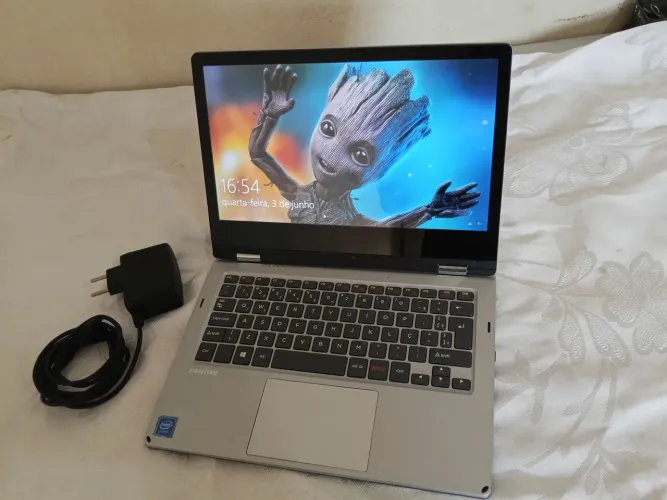 Notebook Duo Ultra Slim Semi novo faço entrega aceito cartão
