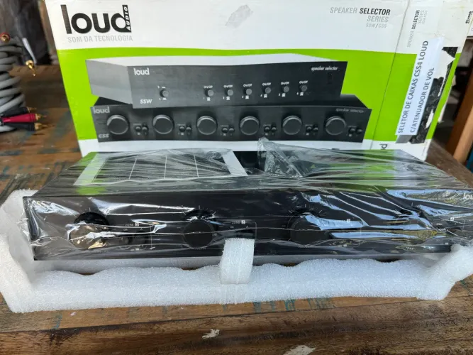 Seletor de Canais CSS4 LOUD com atenuador de volume 