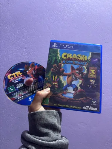Jogo Crash PS4 - Crash Trilogy + Crash Nitro