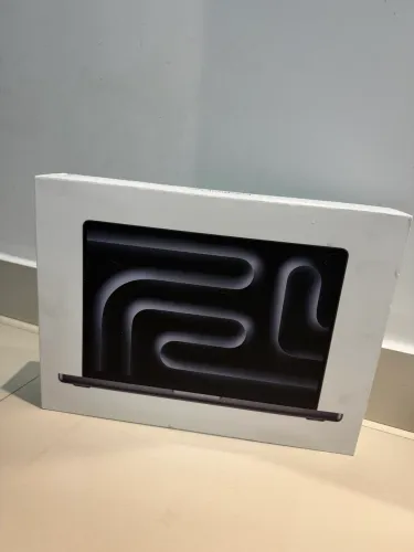 MacBook PRO M5. 24 gigas 1 terá