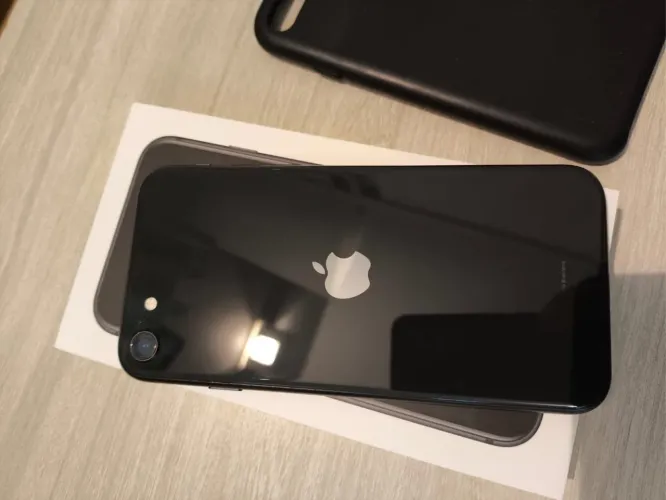 iPhone SE 2 64 gb