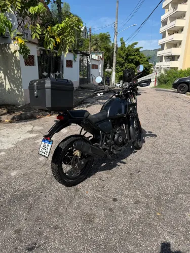 Royal Enfiled Himalayan 411 