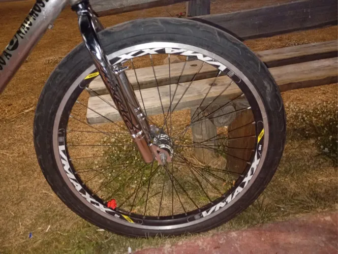 Montadinha Aro 24 bike com garupa ?