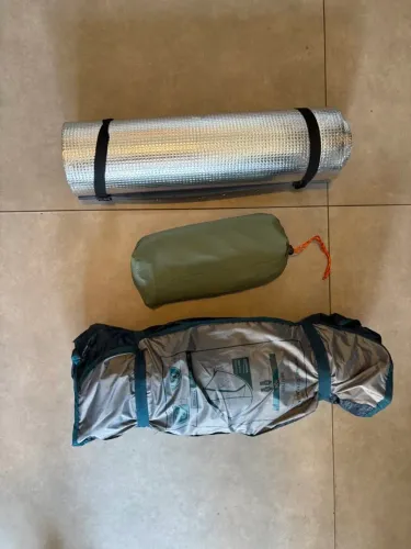 Barraca MH-100, Colchonete inflável e isolante térmico