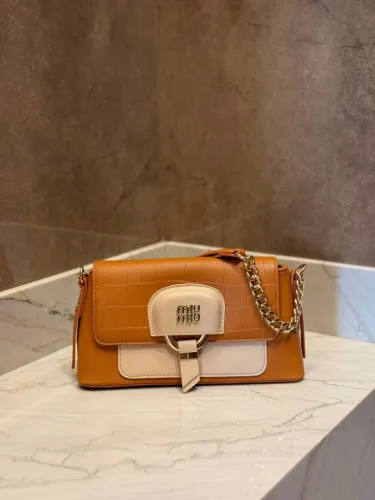 BOLSA MIU MIU material importado - VAREJO PROMOÇÃO 