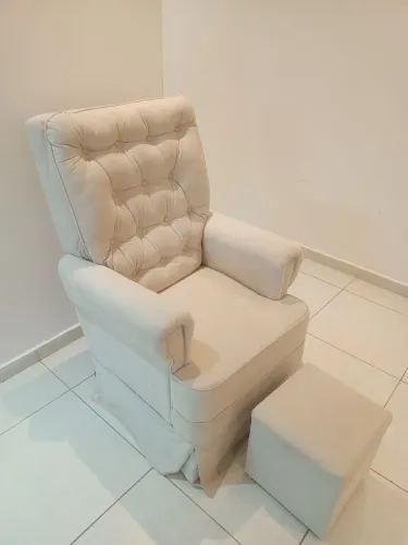 Vende-se Poltrona+pulff