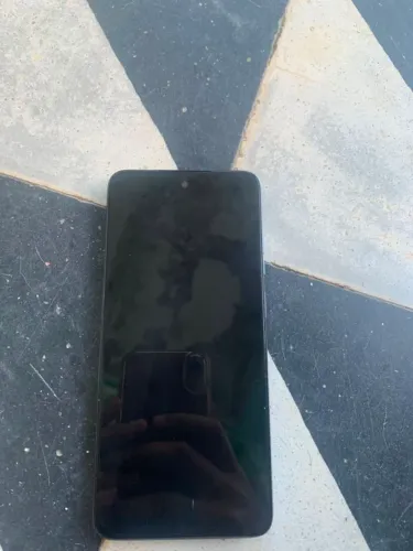 Vendo celular semi novo Motorola g05